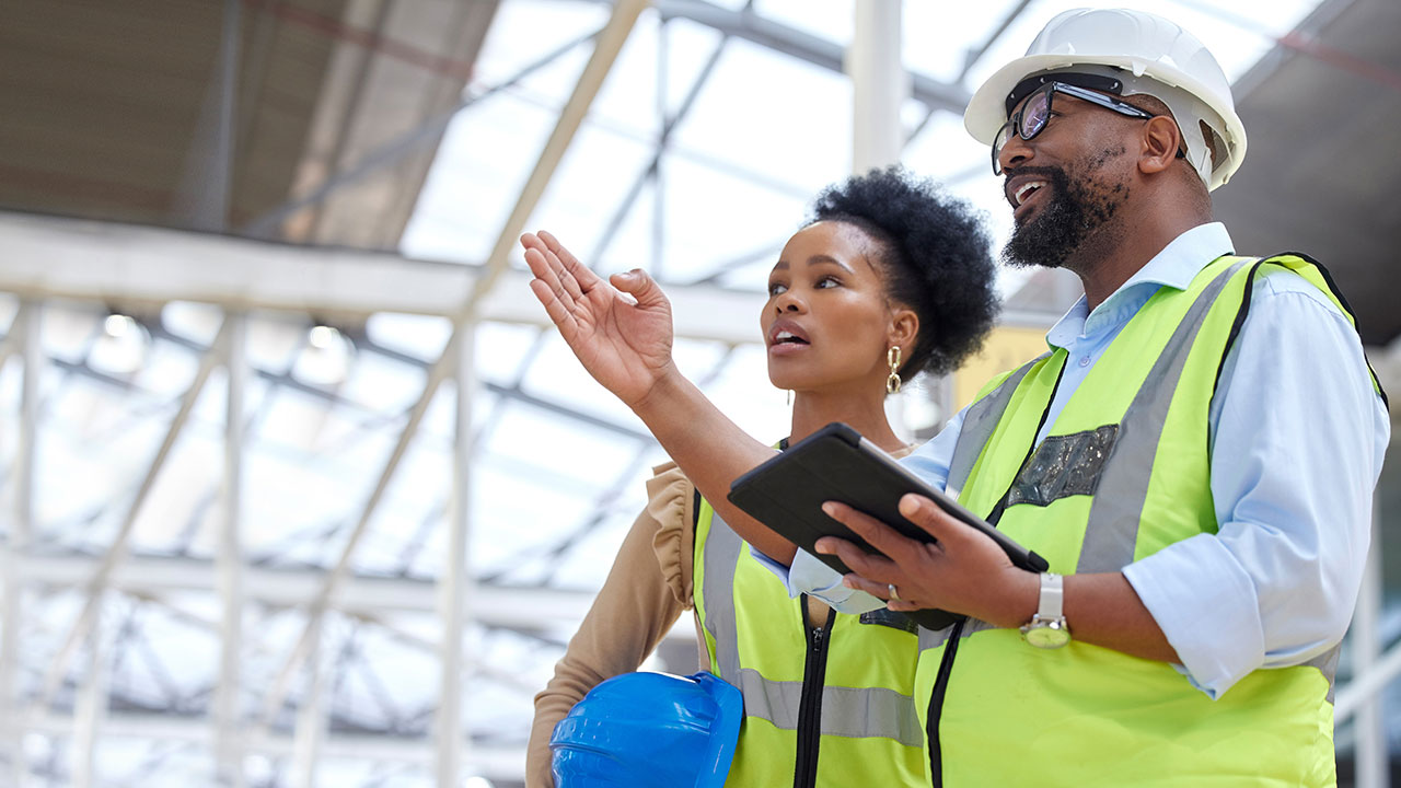 Using connected devices to manage construction projects